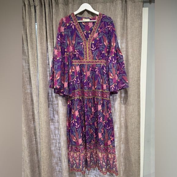 Spell & the Gypsy Collective Wisteria Bianca Gown small - Picture 6 of 9